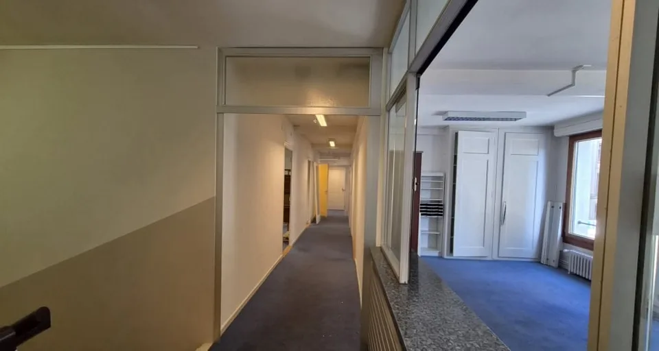 Büro von etwa 192 m2, im 1. Stock gelegen. – Foto 5 von 7