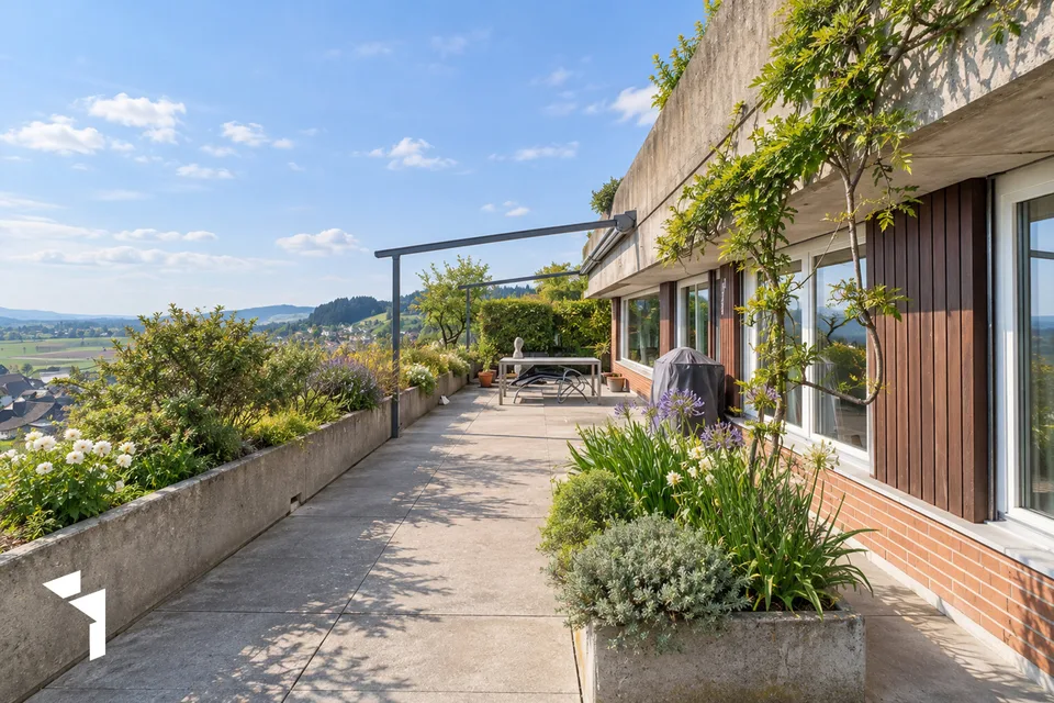 Fehr Immobilier - Appartement en terrasse de 5,5 pièces avec vue magnifique – photo 11 sur 13