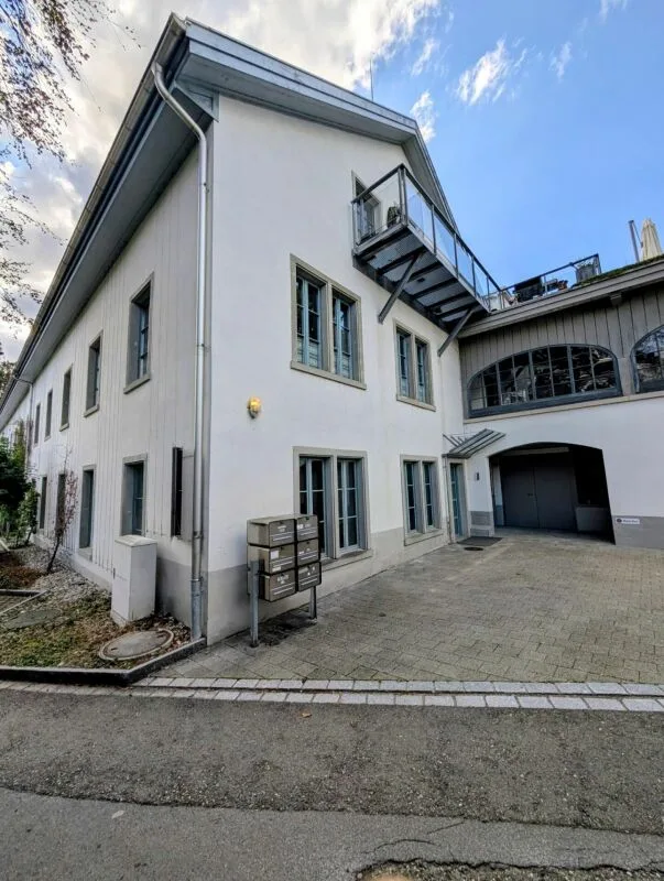 Bureau avec charme d'usine – photo 6 sur 8