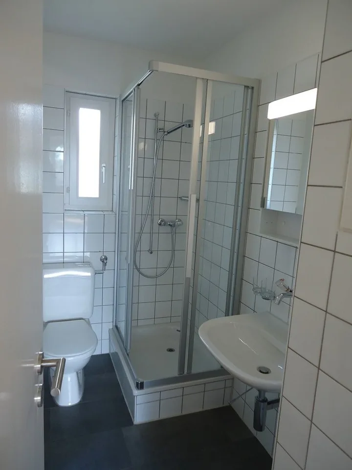 Appartement spacieux 2.5 pièces en mansarde – photo 5 sur 7