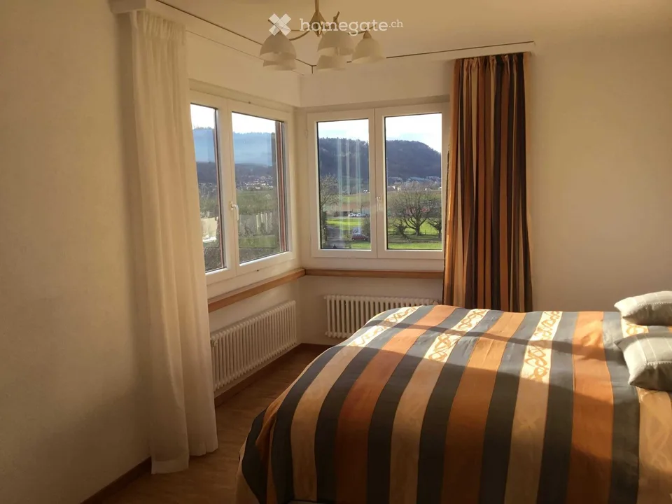 Helle 3,5 Zi. Wohnung , TG-Stellplatz für Wallbox bereit