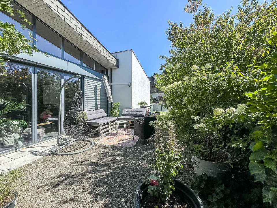 Maison individuelle avec entrée séparée au niveau du jardin (idéal pour cabinet, bureau, etc.) et salle de loisirs – photo 12 sur 15