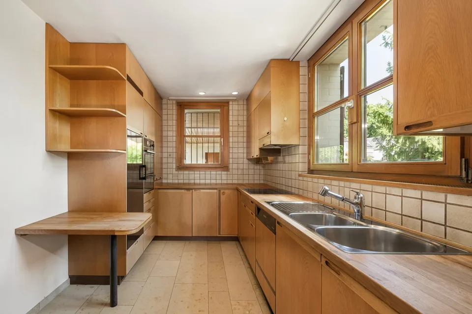 Freistehendes Einfamilienhaus mit viel Privatsphäre, grosszügigem G... – Foto 7 von 13