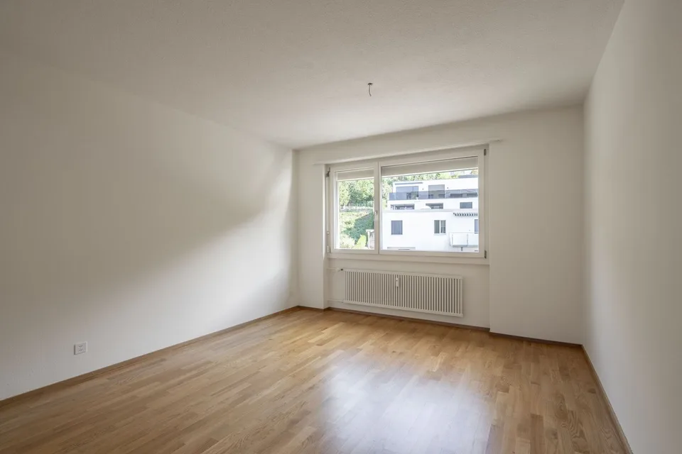 Heimelige 3.5 Z.-Wohnung mit Wintergarten-Balkon – Foto 6 von 8