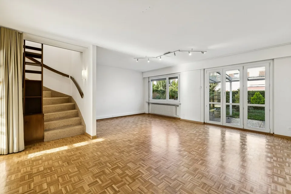 Maison familiale avec potentiel de développement – photo 2 sur 7