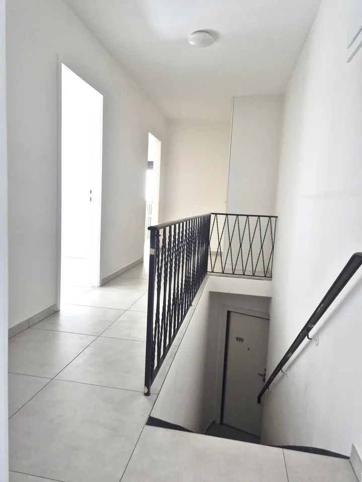 Wohnung 3.5 Zimmer komplett renoviert mit Seeblick – Foto 5 von 10