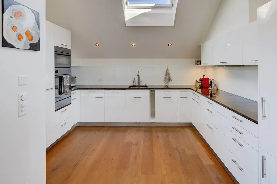 Charmante 4.5 Zimmer-Dachwohnung – Foto 8 von 22