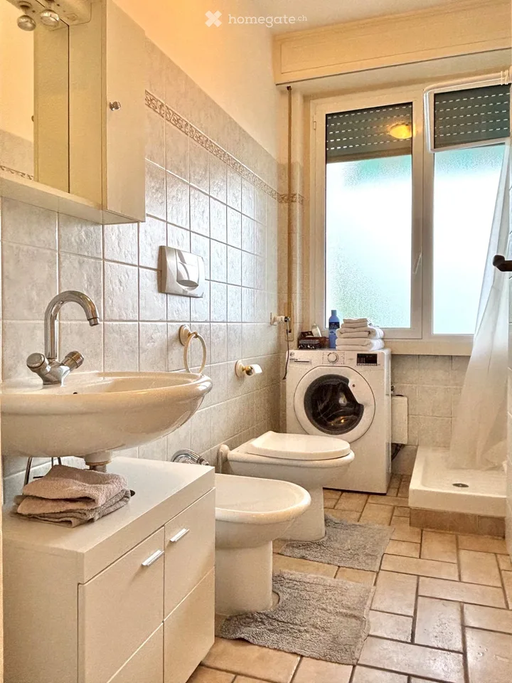 Einzimmerwohnung eingerichtet, separate Küche, Seeblick in Campione – Foto 5 von 5
