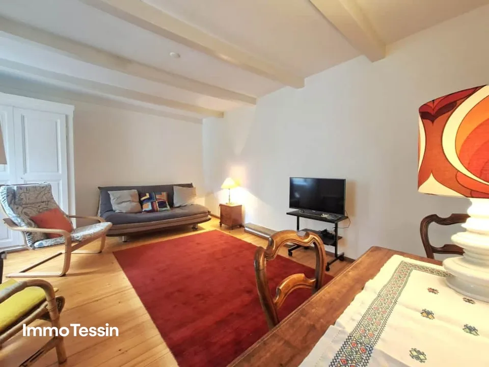 Maison rénovée avec amour au cœur du Nucleo de Bidogno avec son propre jardin à un prix imbattable – photo 6 sur 13
