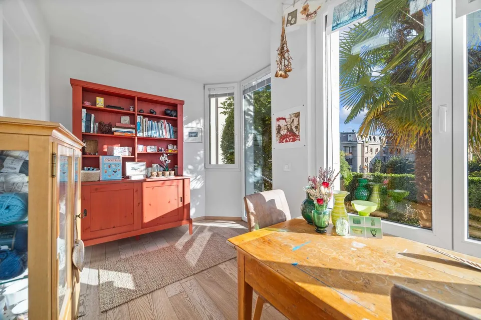 Meravigliosa casa indipendente di 9,5 locali con giardino ? Losanna sotto la stazione – foto 5 di 11