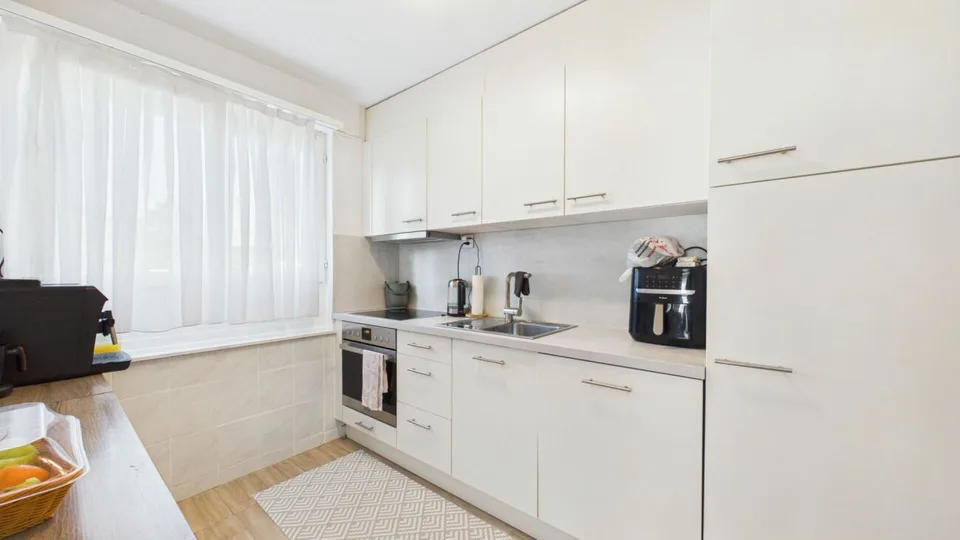 In diritto di costruzione: appartamento 3,5 locali con balcone soleggiato a Dietikon – foto 5 di 10