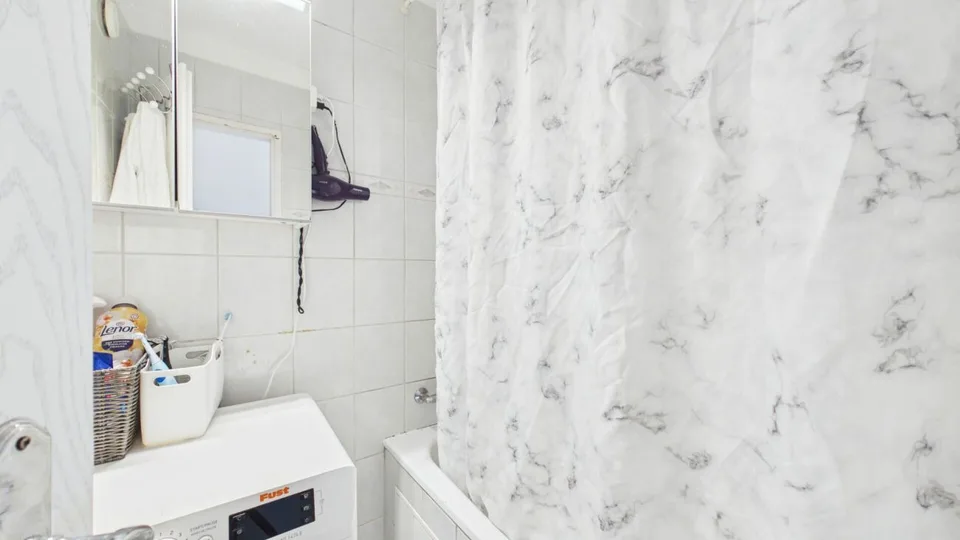 In diritto di costruzione: appartamento 3,5 locali con balcone soleggiato a Dietikon – foto 8 di 10