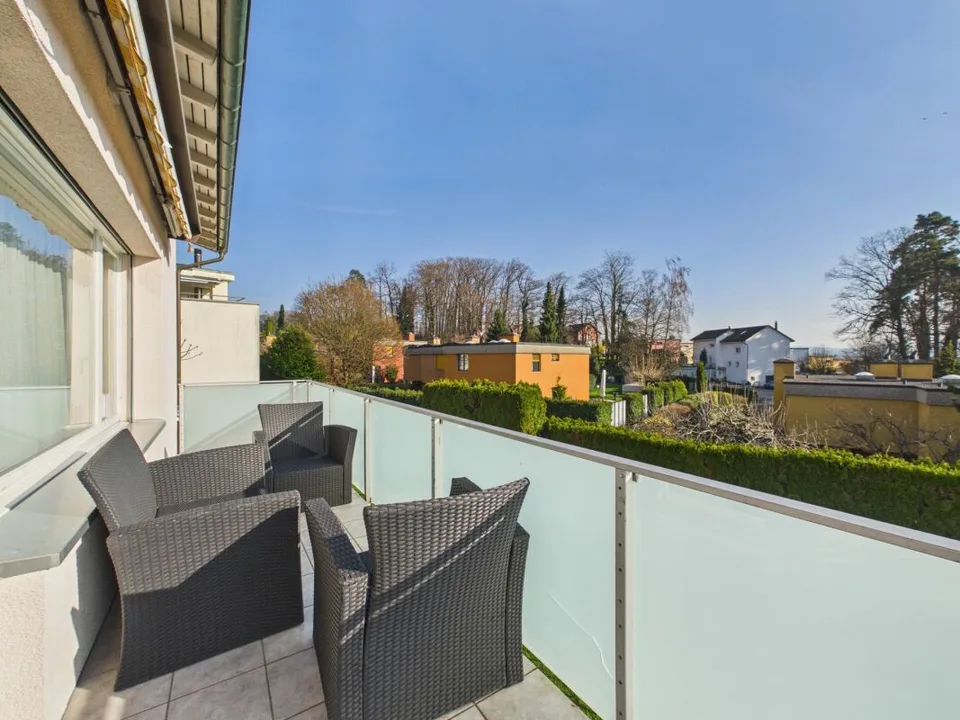 Freistehendes Einfamilienhaus mit Umschwung – Foto 24 von 30