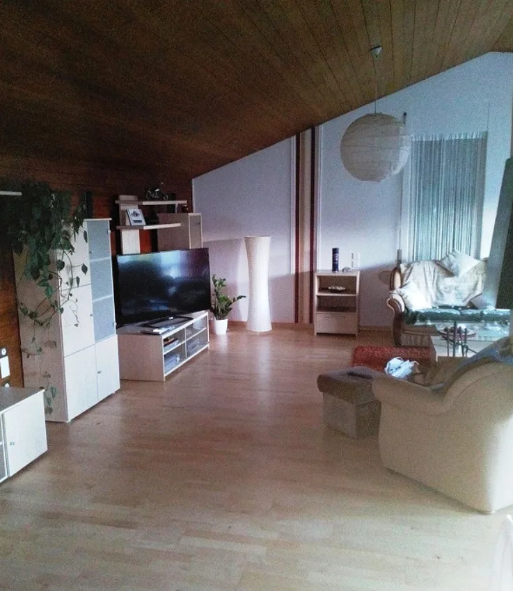 Spacieuse maison unifamiliale de 9,5 pièces à Wattwil à louer - limitée jusqu'à l'automne 2028 – photo 8 sur 23