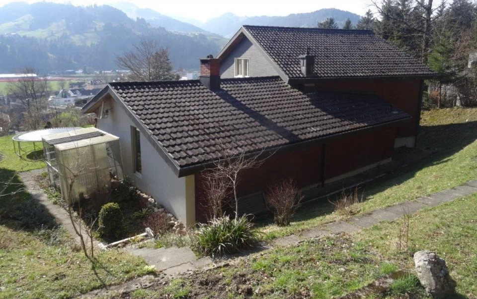 Spacieuse maison unifamiliale de 9,5 pièces à Wattwil à louer - limitée jusqu'à l'automne 2028 – photo 21 sur 23