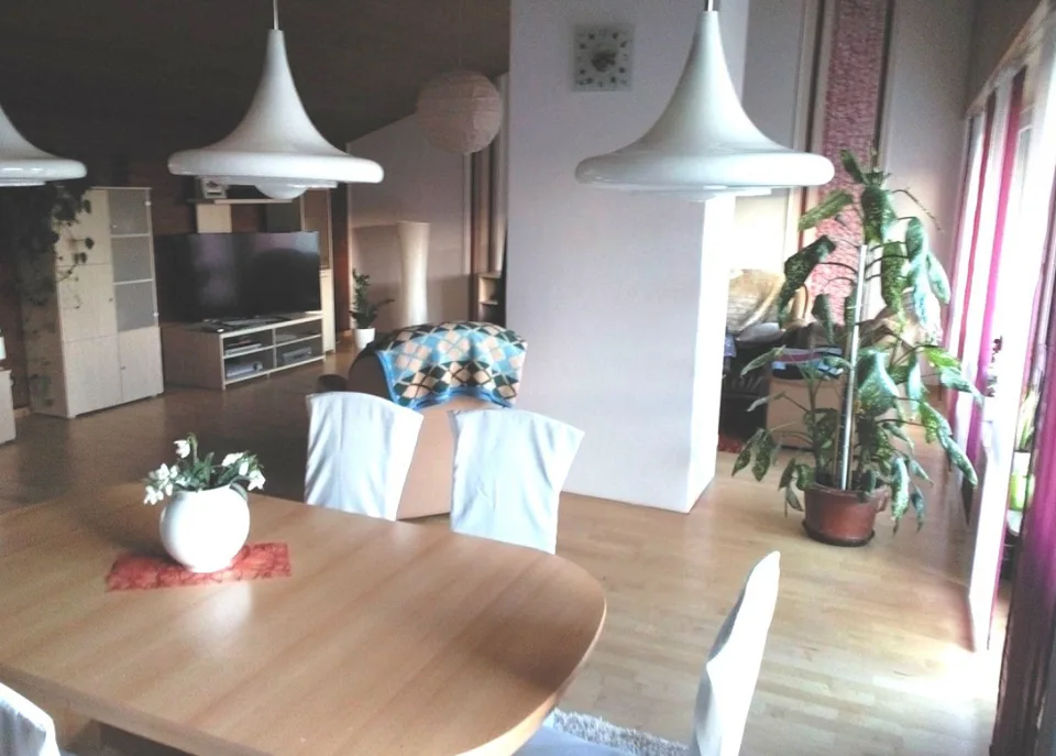 Spacieuse maison unifamiliale de 9,5 pièces à Wattwil à louer - limitée jusqu'à l'automne 2028 – photo 7 sur 23