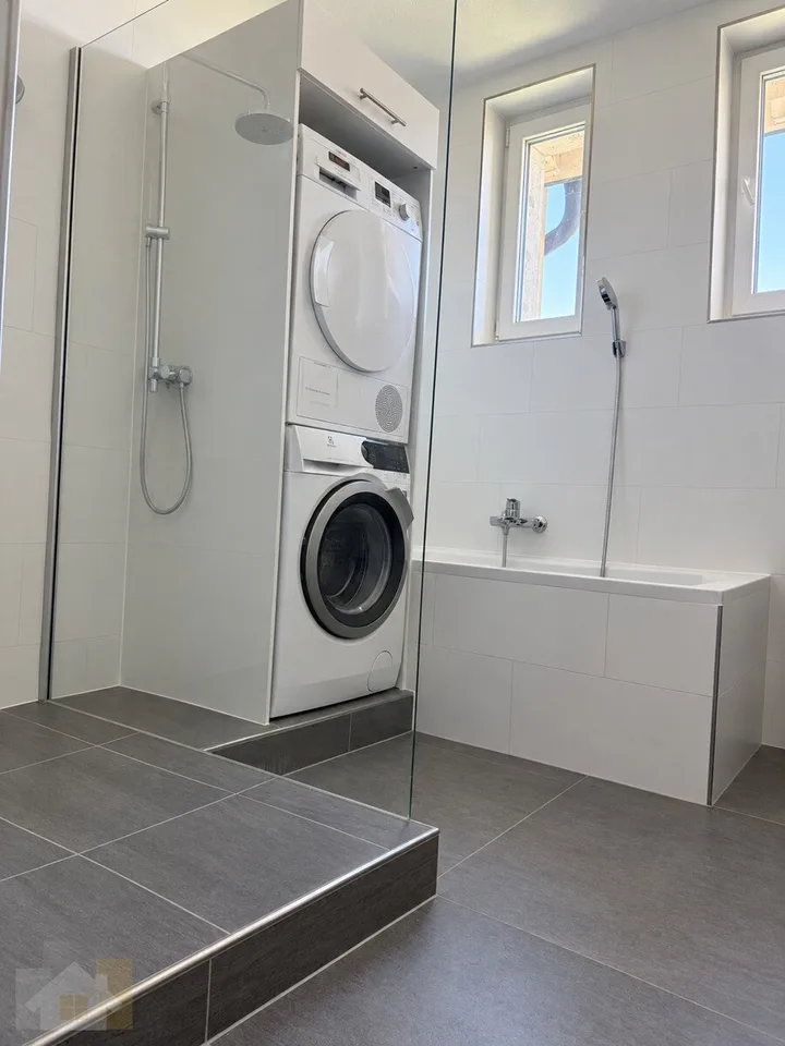 Frisch renovierte 4.5 Zimmer Wohnung nähe Bahnhof – Foto 10 von 10
