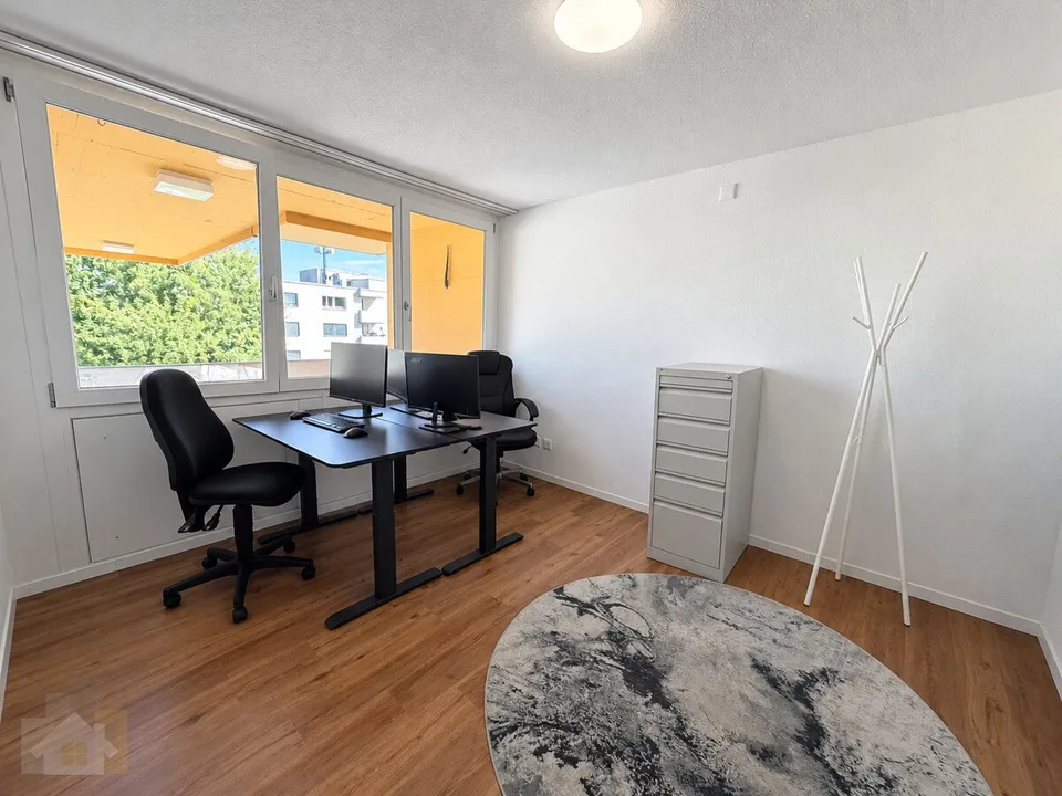 Schöne, helle 5,5 Zimmer Wohnung – Foto 10 von 13