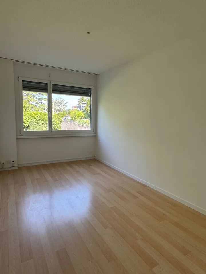 Appartement de 5 pièces lumineux et bien entretenu dans un quartier calme à Meilen – photo 11 sur 13
