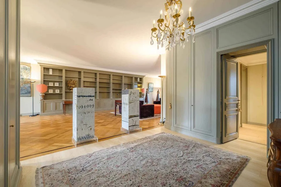 Exklusiv! Schöne 7-Zimmer-Wohnung in SI mit Terrassen von über 120 m² – Foto 2 von 24