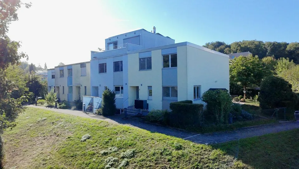 Ihr neues Familienglück, grosszügiges 5.5 Zimmer Eckhaus mit privatem Garten! – Foto 3 von 21