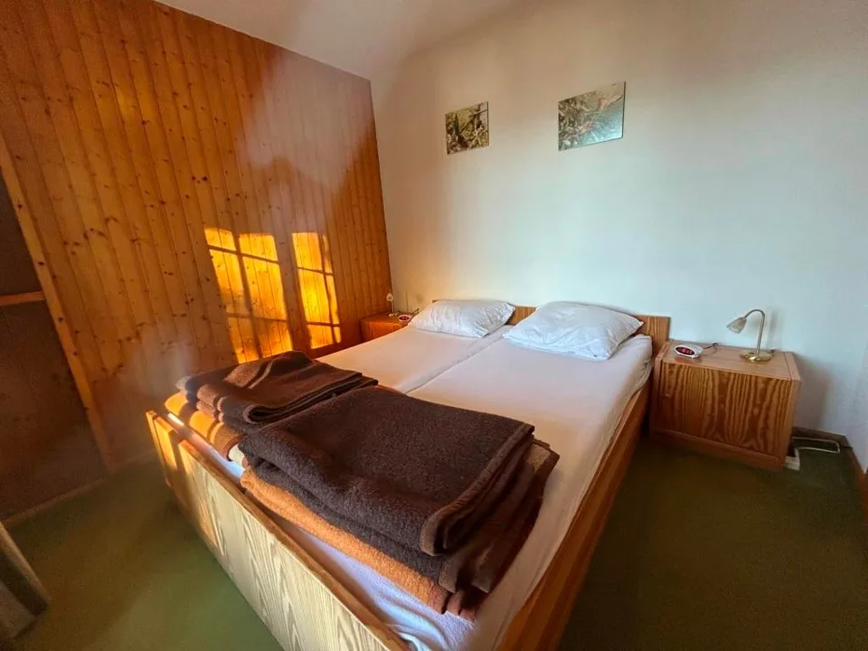 Chalet en madriers à Arbaz avec vue imprenable – photo 6 sur 13