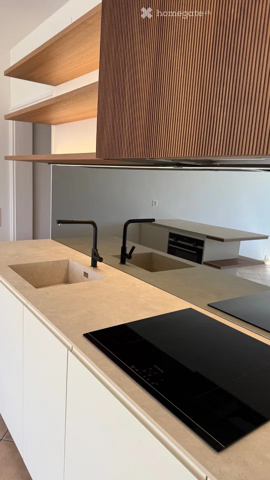 Wohnung mit 4 Zimmern in Aldesago, renoviert, mit Garten – Foto 2 von 5