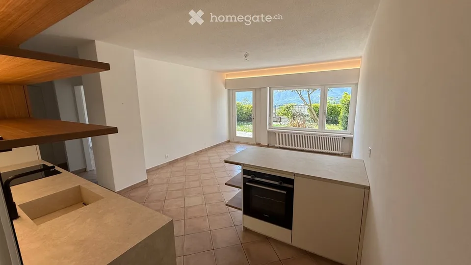 Wohnung mit 4 Zimmern in Aldesago, renoviert, mit Garten – Foto 4 von 5