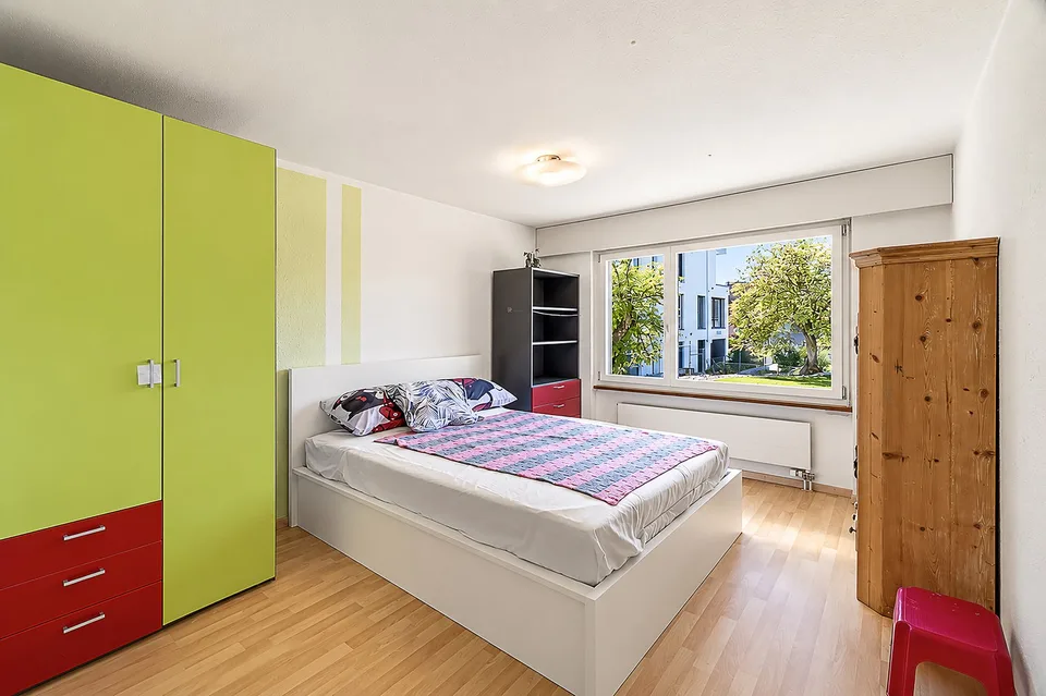 Familienhaus mit Sonnenterrasse und Garten – Foto 14 von 19