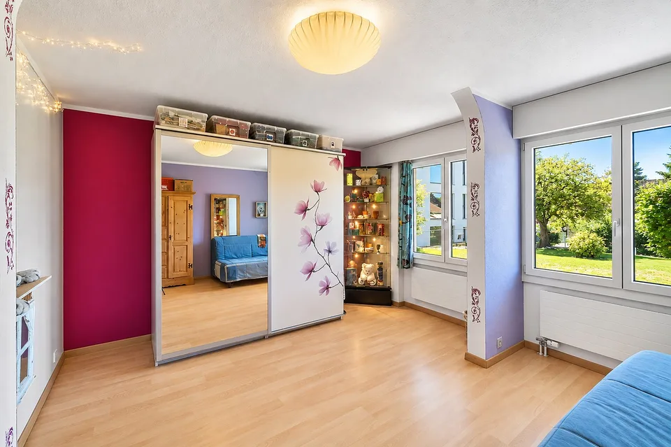 Familienhaus mit Sonnenterrasse und Garten – Foto 15 von 19