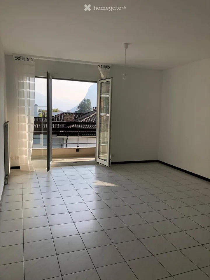 Zweizimmerwohnung Viganello mit offener Aussicht – Foto 2 von 5