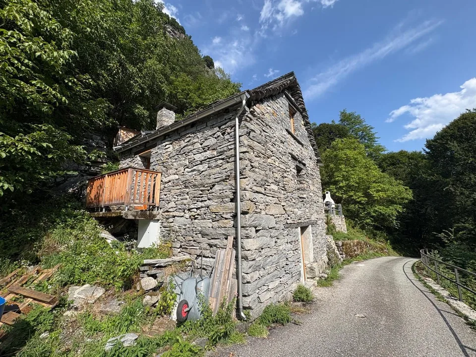 Rustico in pietra a Vergeletto – Charme montano rinnovato in vendita – foto 2 di 22