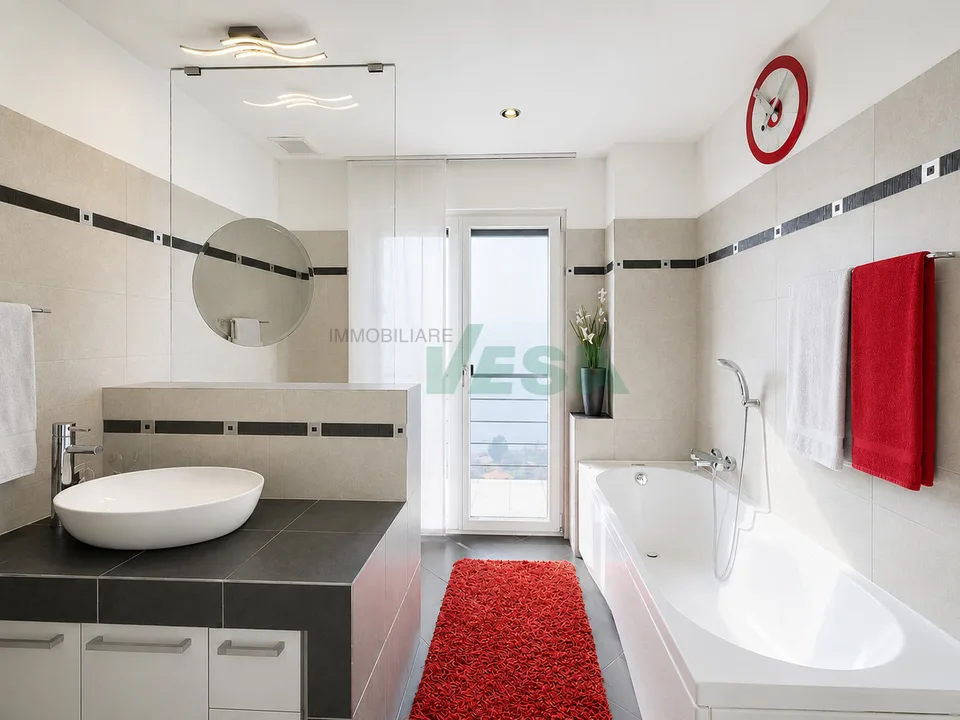 Moderna e luminosa villa mono-bifamiliare con splendida vista aperta – Foto 12 von 13