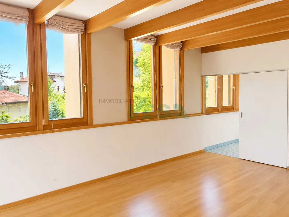 Confortevole e spaziosa villa moderna in posizione idilliaca – Foto 13 von 13