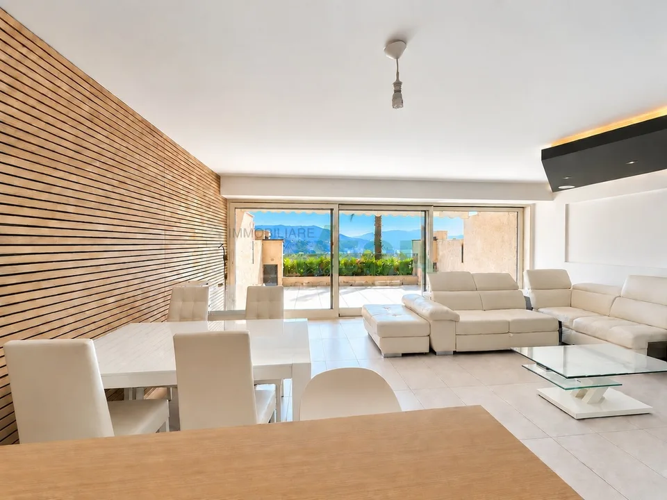 Moderno e luminoso appartamento 2 locali con splendida vista lago – foto 9 di 11