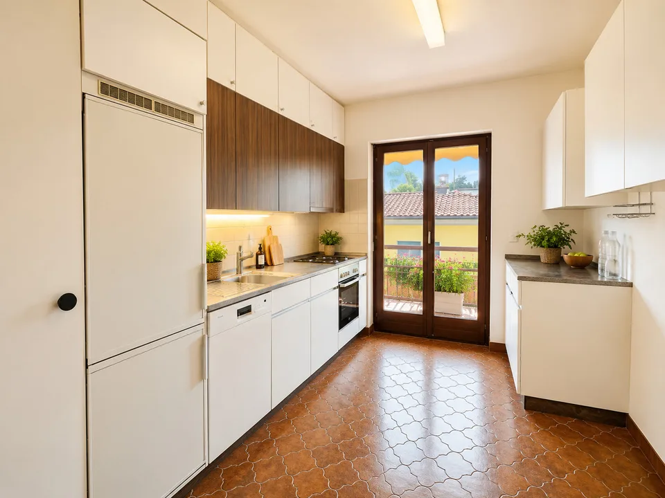 Spazioso e tranquillo appartamento 3,5 locali con giardino privato – Foto 11 von 13