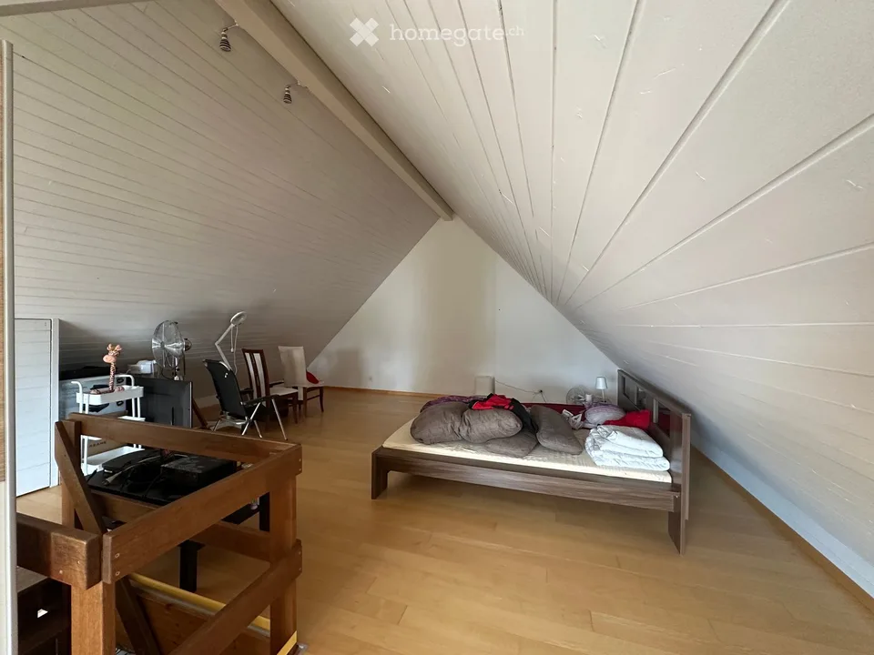 Charmante 3.5-Zimmer-Maisonette-Wohnung in Othmarsingen – sofort verfügbar! – Foto 9 von 18