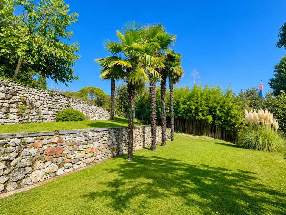 Affascinante ampia casa di nucleo con un grande e splendido giardino – Foto 7 von 13
