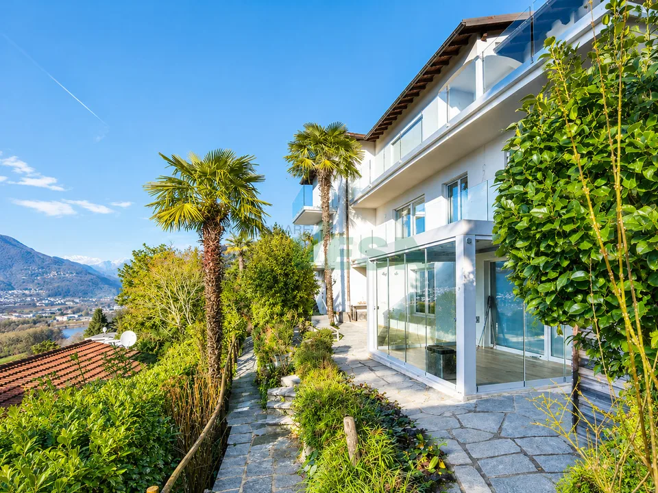 Elegante appartamento monolocale con magnifica vista lago – Foto 3 von 11