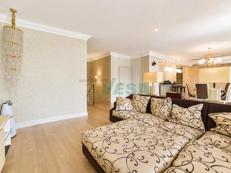 Elegante appartamento duplex di 4,5 locali con magnifica vista – Foto 2 von 11