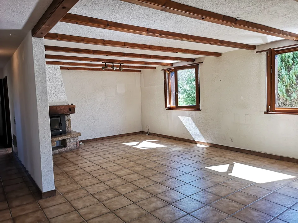 Baisse de prix : maison 5.5pces, env. 120m2, terrain 802m2, avec garage, places de parc, terrasse – Foto 22 von 30