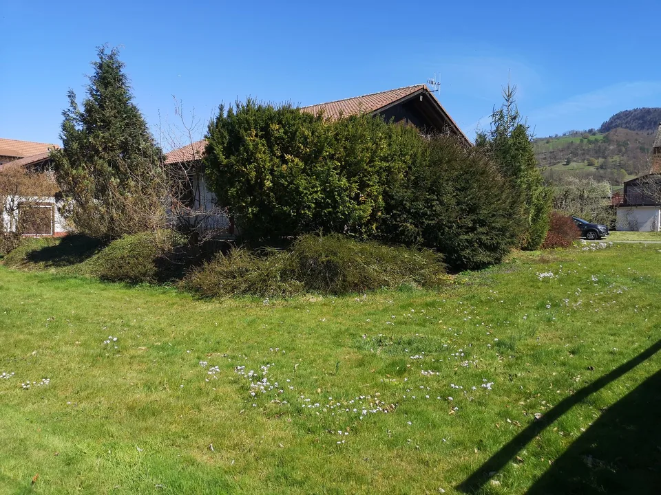 Baisse de prix : maison 5.5pces, env. 120m2, terrain 802m2, avec garage, places de parc, terrasse – Foto 5 von 30