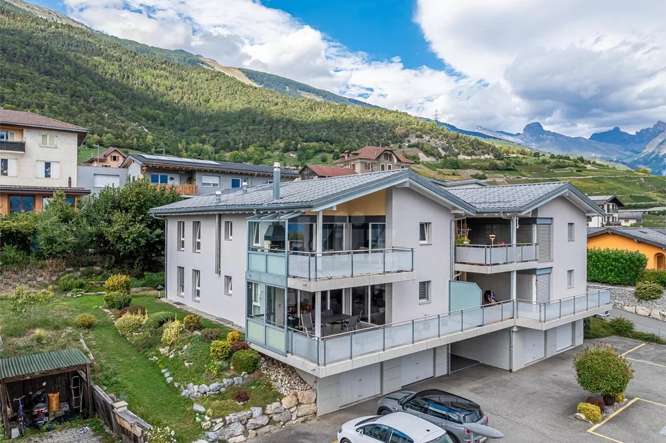Bello appartamento con ampio balcone e vista sulla pianura – foto 12 di 13