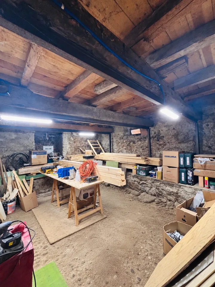 Doppelhaushälfte mit 5.5 + 2 Zimmern in San Vittore – Historischer Charme und Moderner Komfort – Foto 21 von 29