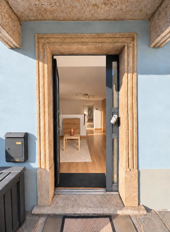 Doppelhaushälfte mit 5.5 + 2 Zimmern in San Vittore – Historischer Charme und Moderner Komfort – Foto 24 von 29
