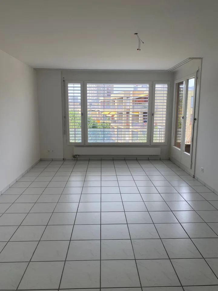 Cozy 2-room apartment with balcony in Olten – photo 4 of 8
