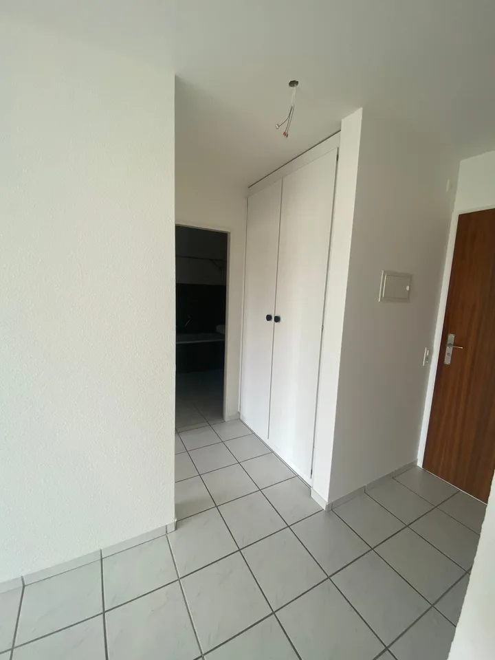 Cozy 2-room apartment with balcony in Olten – photo 6 of 8
