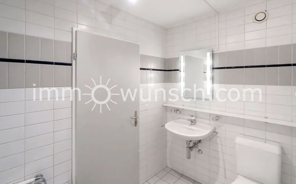 Appartamento luminoso e spazioso 3 ½ locali con balcone coperto e vista sul laghetto – foto 11 di 14