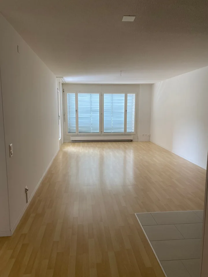 Great 2-room apartment with balcony in Olten – photo 2 of 9