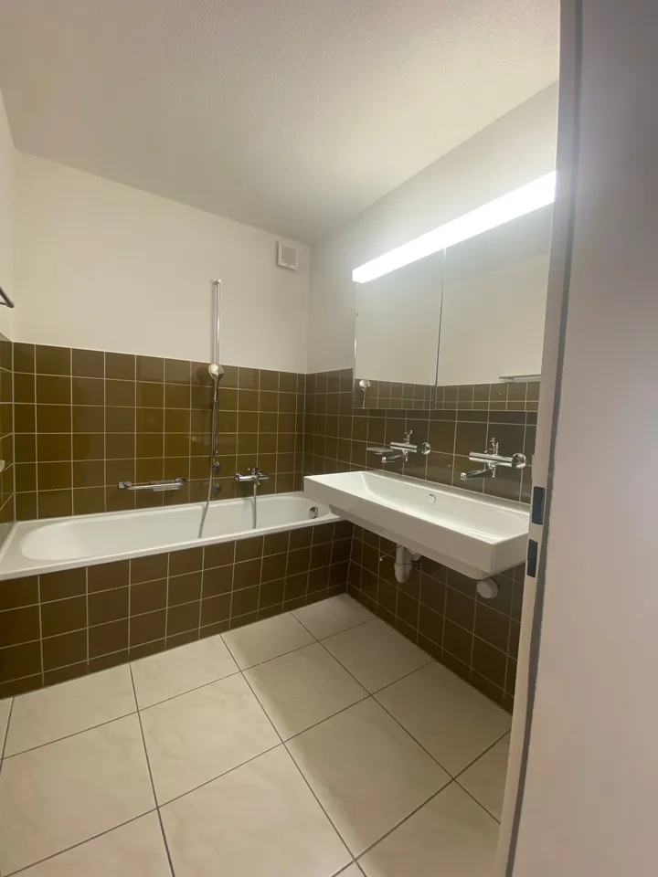 Fresh 3.5-room apartment with balcony in Olten – photo 15 of 17